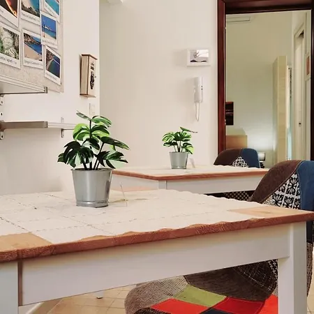 Alojamento de Acomodação e Pequeno-almoço Zanzi 's Charming 3*