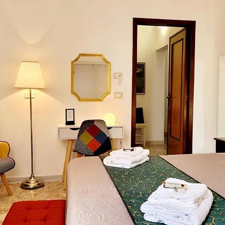 Zanzi 's Charming 3* Avola