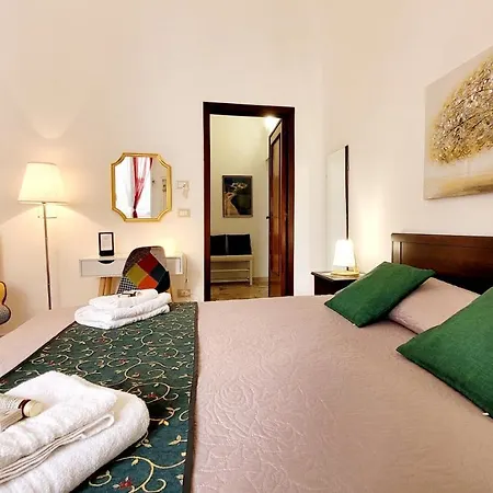 Zanzi 's Charming 3* Avola