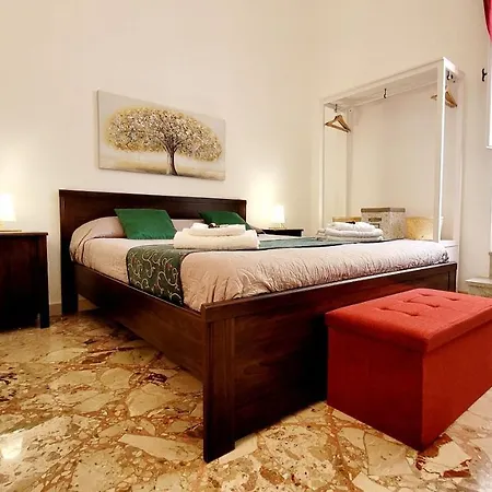 Zanzi 's Charming 3* Avola